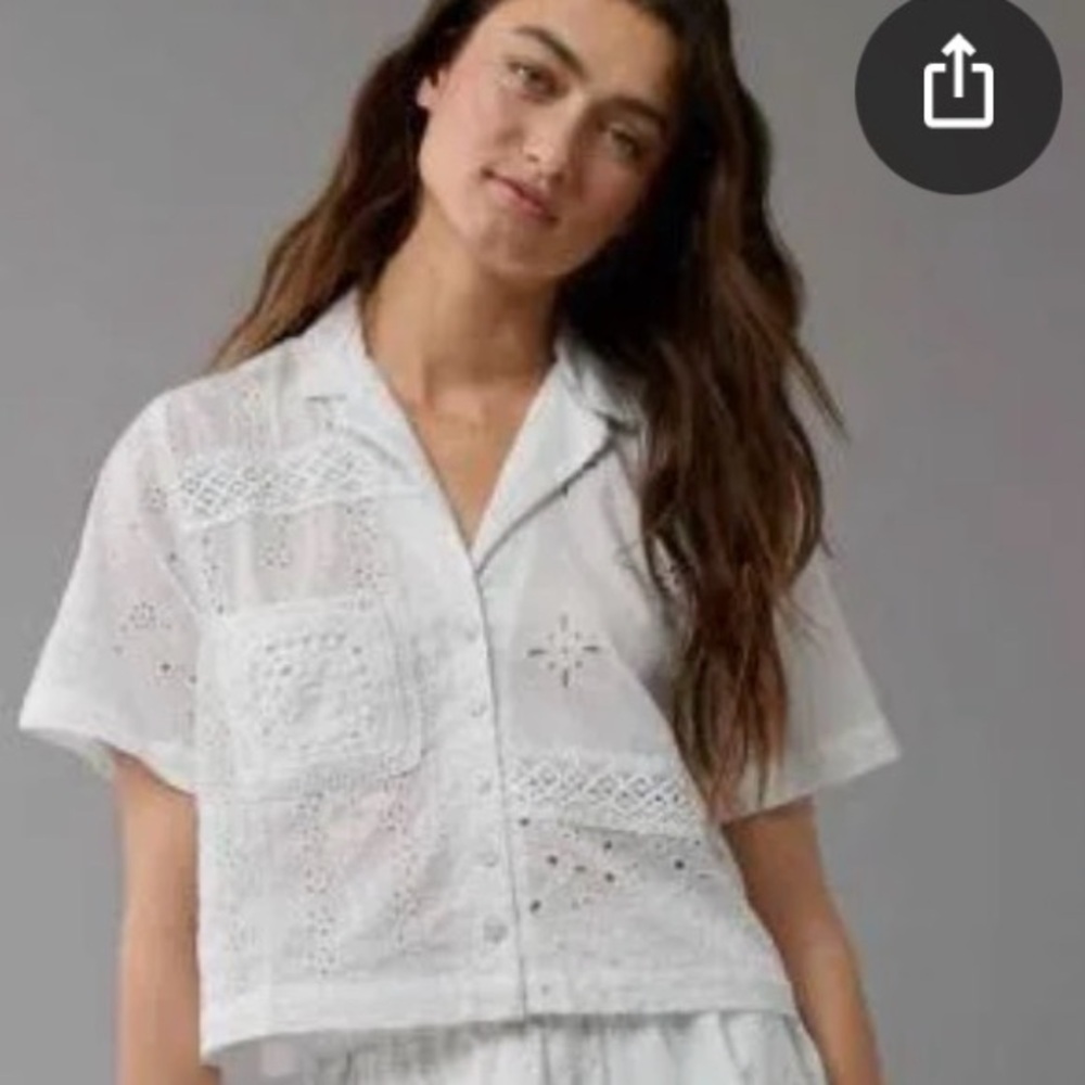 American Eagle White Eyelet Button-Front Short Sleeve Shirt XS